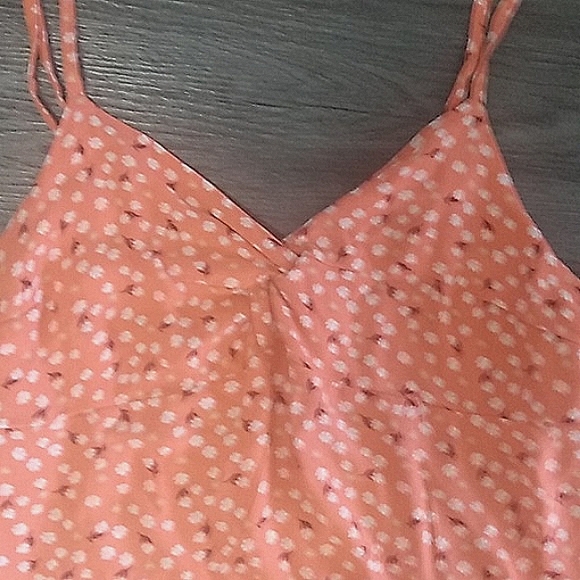 NWT 'SO' Brand Orange Print Sleeveless Blouse Sz M - Picture 2 of 4
